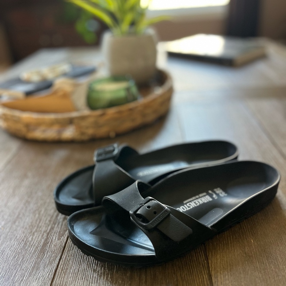 Black Slide Birkenstock Madrid Slide Sandals size 39 EVA